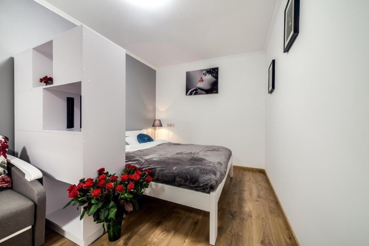 Apartments In Rynok Square Львов Экстерьер фото