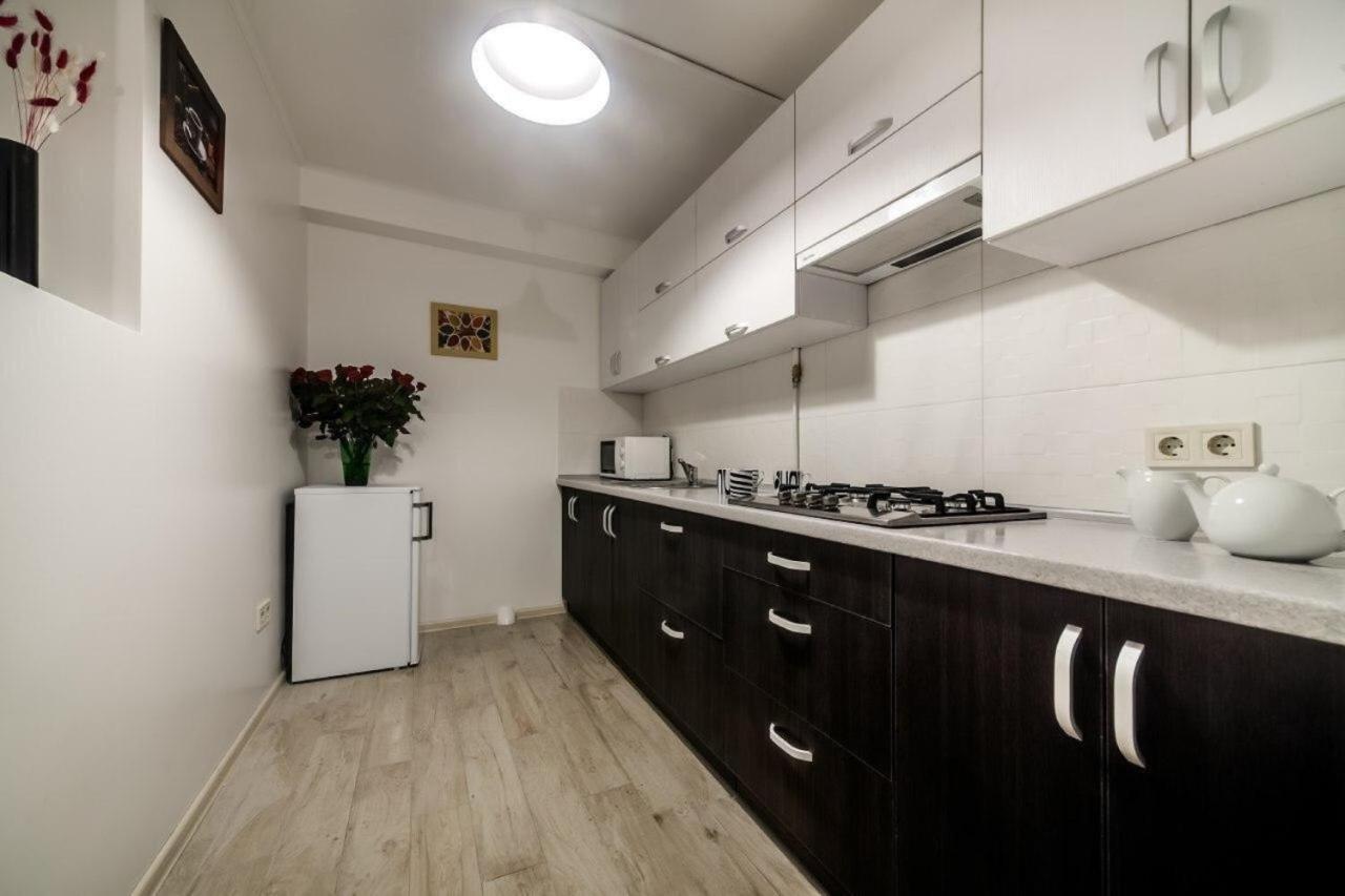 Apartments In Rynok Square Львов Экстерьер фото